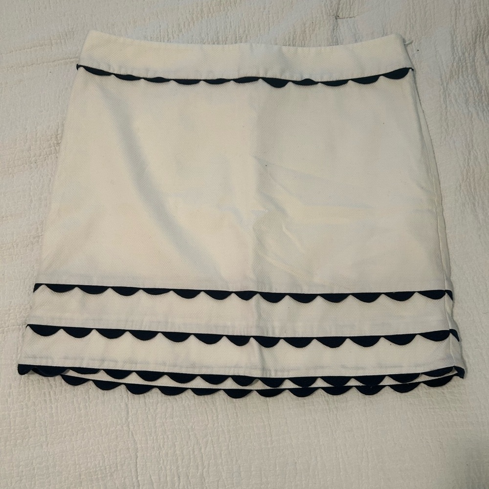 Vineyard Vines White and Navy Embellished Mini Skirt